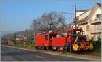 Der nächste Winter kommt bestimmt oder steht vielleicht schon vor der Tür, jedenfalls übt die MVR HGem 2/2 2501 mit einer neuen Schneefräse schon mal auf der Blonay - Chamby Bahn Strecke bei Blonay.
5. Dez. 2016