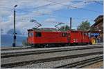 125 Jahre Rochers de Naye Bahn 1897 - 2017: die Feierlichkeiten zum Jubiläum 125 Jahre Rochers de Naye Bahn fanden Mitte September statt, unter anderem mit einer live kommentierten Fahrzeugparade in Glion. Modern ging es weiter mit dem vierten und letzten  Programmpunkt: die Hem 2/2 N° 11 und den X rote 4. 
Im Gegensatz zu den anderen 80 cm Schamlspurbahnen wie die Brienz Rothorn Bahn BRB, die Schynige Platte Bahn SPB und die Monte Generoso Bahn MG verkehrt die Rochers de Naye Bahn ganzjährig, bis Haut-de-Caux sogar im Verbundtarif, und ist somit darauf angewiesen, auch bei widrigen Wetterverhältnissen ihre Dienste anbieten zu können, dafür - so der Kommentator - ist man mit der Hem 2/2 und der X rote 4 bestens gerüstet.  
16. Sept. 2017