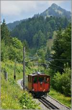 Das kleine Bhnchen transportiert Leergut ins Tal: Die M.G.