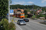 MANDARINLI
heissen die  ältesten Triebfahrzeuge vom
Regionalverkehr Bern Solothurn RBS.
In Betrieb genommen wurden sie von SZB und VBW in den Jahren   1974, 1977 und 1978 als Be 4/8 41 – 61.
Im Jahre 2006 wurden  16 Einheiten mit Niederflurzwischenwagen ausgerüstet.  Dadurch entstand die Typenbezeichnung  Be 4/12.
Durch die Inbetriebnahme der neuen Worbla-Züge werden bis 2020 sämtliche Mandarinli aus dem Worblental verschwunden sein.
Auf „MANDARINLI-JAGT“  im Worblental unterwegs mit dem grossen Freund der japanischen Eisenbahnen und  Bahnbild-Fotograf Peter Ackermann.
Impressionen vom 22. August 2018. Entstanden sind die Aufnahmen in  der ländlichen Gegend Boll -Vechigen .
Foto: Walter Ruetsch
