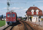 Regionalverkehr Bern Solothurn/RBS.
SZB-Erinnerungen aus dem Jahre 1993.
Gem 4/4 122 und De 4/4 101 anlässlich einer seltenen Begegnung auf dem Bahnhof Biberist.
Nach der Ausrangierung wurde der De 4/4 101 abgebrochen. Der Gem 4/4 122 hat die Museumsbahn La Traction übernommen.
Foto: Walter Ruetsch