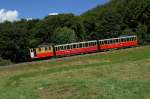 He 2/2 20 bremst am 27.6.12 ihren Zug die letzten Meter hinunter nach Wilderswil.