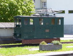 SPB - Lokkasten der He 2/2 63 auf einem Rollwagen im Bahnhof/Depotareal in Wilderswil am 06.05.2016