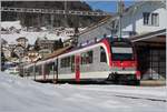 Von den Farben geradezu prädestiniert, gratuliert der YSTeC Be 4/4 zum heutigen St.Valentinstag.
Ste-Croix, den 14. Feb. 2017