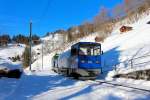 Wengernalpbahn-Güterzug mit Lok 64 bringt den Zisternenwagen nach Wengen hinauf; Wengwald, 10.Februar 2015. 