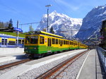 WAB - Triebwagen BDeh 4/8 132 mit BDeh 4/8 + Steuerwagen im Bahnhof Grindelwald am 06.05.2016