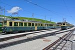 Auf der Lauterbrunner-Seite verkehren in den Sommermonaten die BDhe 4/4 Pendel jeweils mit 2 Steuerwagen. Am 04.07.2016 warten die beiden Pendel Nr. 108 + 110 auf der kleinen Scheidegg auf den Rckreiseverkehr. 