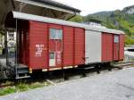 zb - Ausrangierter Gterwagen Gb-v 2212 beim Bahnhof von Meiringen am 08.05.2012