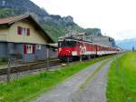 SBB - Regio aus Interlaken Ost mit dem Triebwagen De 4/4 110 001-5 unterwegs bei Meiringen am 08.05.2012