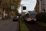 - Abschied von der Barrierenbahn - 
Dank gnstigem Stundenplan schaffte ich es auf den letzten Drcker doch noch, einige Fotos von der Luzerner Zentralbahn-Stadtstrecke zu schiessen. Bereits in wenigen Stunden wird hier der allerletzte Zug fahren, ab kommendem Montag gehts durch den Tunnel. ABe 130 007 als S5 21536 (Luzern > Giswil) beim Steghof. 
8. November 2012