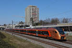 RABe 526 101 Traverso der SOB, fährt Richtung Bahnhof Muttenz.