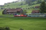 SOB - Re 4/4 456 092-6 unterwegs zwischen Mogelsberg und Degersheim am 12.08.2009.