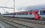 Die beiden SOB Wagen, ABt 50 48 39-35 150-0 und der B 50 48 20-35 351-5, warten in Stein-Sckingen auf die Verschrottung, 26.12.2012.