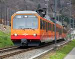 Be 556 522 der S10 Uetlibergbahn unterwegs von Triemli nach Schweighofstrasse (-Zrich HB). Auffallend die stark versetzten Stromabnehmer. 04. April 2010, 14:19