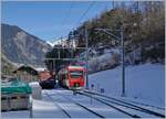 Der TMR Region Alps RABe 525 038 erreicht von Orsière kommend sein Ziel Sembracher, wo in Richtung Martigny umgestiegen werden kann.

9. Februar 2020