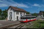 TransN/CMN/RdB BDe 4/4 3 wartet am 4. August 2016 in Les Brenets auf die Rückfahrt nach Le Locle. <br><br>

Die wenigen Bahnübergänge auf der Strecke müssen auf Anordnung des BAV seit dem Frühling diesen Jahres im Schritttempo befahren werden, da sie nicht mehr den Vorschriften entsprechen. Konsequenzen hat dies für die Linie aber nicht, da der Betrieb auf der kurzen Strecke auch mit leicht verlängerter Fahrzeit problemlos mit einem Fahrzeug bewältigt werden kann.