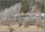 Unterhalb des Landwasserviaduktes bei Alavaneu Bad erobern die ersten Birken den Bahndamm. G 4/5 108 mit Dampfextrazug 2122 auf der Fahrt nach Chur. (20.02.2008)