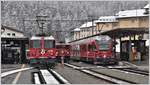 R1932 mit Ge 4/4 II 630  Trun , Ge 6/6 II 706  Disentis/Mustér  und ABe 8/12 3504 in Pontresina. Wegen Lawinengefahr war die Berninalinie an diesem Morgen gesperrt, sodass der Allegra 3504 statt nach Poschiavo zurück nach St.Moritz fuhr. (27.04.2017)