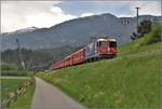 RE1749 nach Disentis/Mustér mit Ge 4/4 II 627  Reichenau-Tamins  nach der Verzweigung in Reichenau-Tamins.