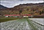 RE1740 nach Scuol-Tarasp mit der Ge 4/4 II 631  Untervaz  bei Grüsch. (22.11.2018)