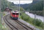 Da niemand ein- oder aussteigen will, fhrt RE 1241 mit Ge 4/4 II 624  Celerina/Schlarigna  ohne Halt durch Valendas-Sagogn.(13.09.2008)