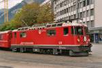 Lokomotive Ge 4/4 II Nr. 631 der Rhtischen Bahn in Chur, bereit zur Abfahrt nach Arosa am 14. Mai 2004. In den Jahren 1973 und 1984 beschaffte die Rhtische Bahn insgesamt 23 dieser Maschinen mit Thyristor-Phasenanschnitt-Steuerung.