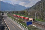 RE1241 nach Scuol-Tarasp mit Ge 4/4 II 623  Bonaduz  bei Haldenstein.