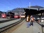 Ge 4/4 III RhB E-Lok 641  COOP - Maienfeld  im Bahnhof Klosters