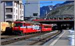 Die Ge 4/4 III 646  Sta.Maria Val Müstair  übernimmt in Chur den RE1137 nach St.Moritz. (13.02.2015)
