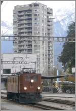 Ge 4/6 353 kurz vor der Rckfahrt nach Samedan in Landquart. (16.10.2009)