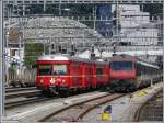 R1551 nach Thusis verlsst soeben Chur und ein unmittelbarer Vergleich zwischen dem SBB und RhB Steuerwagen drngt sich auf. (24.08.2008)