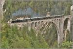 Dampfextrazug 2838 mit G 4/5 107  Albula  auf dem Wiesner Viadukt.