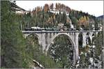 Dampfextrazug 9815 mit G 4/5 107  Albula  auf dem Wiesener Viadukt. (22.11.2019)