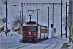 R1945 mit Steuerwagen 1752 und Ge 4/4 II 624  Celerina/Schlarigna  in Ardez.