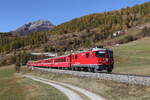 RhB Ge 4/4 II 621  Felsberg  am 24. Oktober 2021 bei Ardez im Engadin.