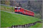 RE1253 mit Ge 4/4 II 629  Tiefencastel  bei der Verzweigung von Oberländer- und Albulalinie in Reichenau-Tamins.