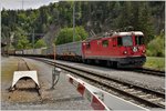 5237 mit Ge 4/4 II 621  Felsberg  nach Ilanz in Trin.