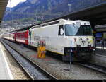 RhB - Ge 4/4 642 mit IR im Bhf. Chur nach St. Moritz am 29.03.2024