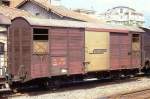 RhB - Gb 5915 am 30.05.1990 in Tirano - Gedeckter Gterwagen 2-achsig mit 1 offenen Plattform - Baujahr 1960 - FFA/RhB - Gewicht 7,32t - Zuladung 15,00t - LP 8,44m - zulssige Geschwindigkeit 65 km/h