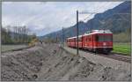 S1 1521 mit umgebautem Be 4/4 515 bei Felsberg.