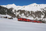 Be 4/4 514 nähert sich am 21.01.2017 mit einem Sportzug nach Davos Platz Davos Wolfgang.