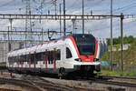 RABe 522 208, auf der S3, fährt zum Bahnhof Pratteln.