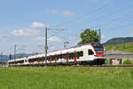 RABe 523 047, auf der S3, fährt Richtung Bahnhof Sissach.