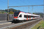 RABe 521 018, auf der S3, verlässt den Bahnhof Gelterkinden.