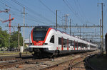 RABe 522 204, auf der S3, verlässt den Bahnhof Pratteln.