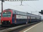 SBB - Doppelstockpendel der S-bahn Zrich im Bahnhof von Rapperswil am 15.02.2008