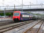 SBB - 2 Teiliges S-Bahn Pendelzug unterwegs auf der S 12 in Effretikon am 05.05.2015