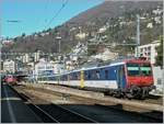 Der NPZ Tilo RBDe 560 122-4  Walenstadt  verlässt Locarno als S 2 Richtung Bellinzona.