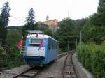 Wagen 1  Locarno   der FLMS ist wieder auf dem Weg nach oben zum Kloster Madonna del Sasso. (05.08.2006)