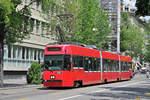 Be 4/6 Vevey Tram 738, auf der Linie 3, fährt durch die Bundesgasse.